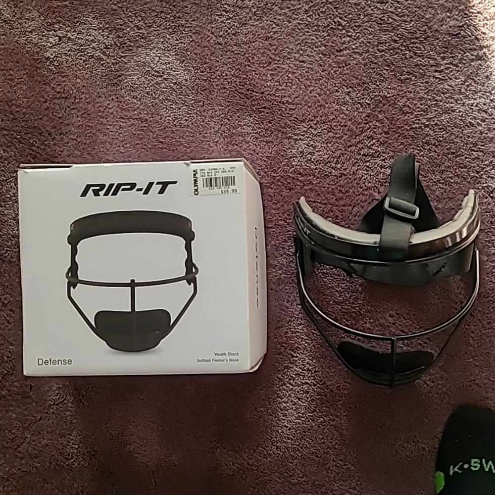 Youth black rip it new in box